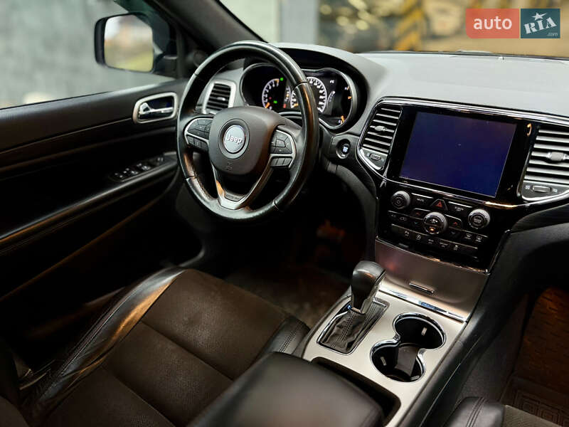 Внедорожник / Кроссовер Jeep Grand Cherokee 2018 в Харькове фото 19 Внедорожник / Кроссовер Jeep Grand Cherokee 2018 в Харькове