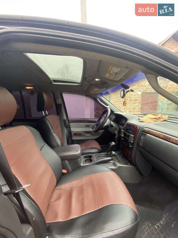 Внедорожник / Кроссовер Jeep Grand Cherokee 2002 в Александрие