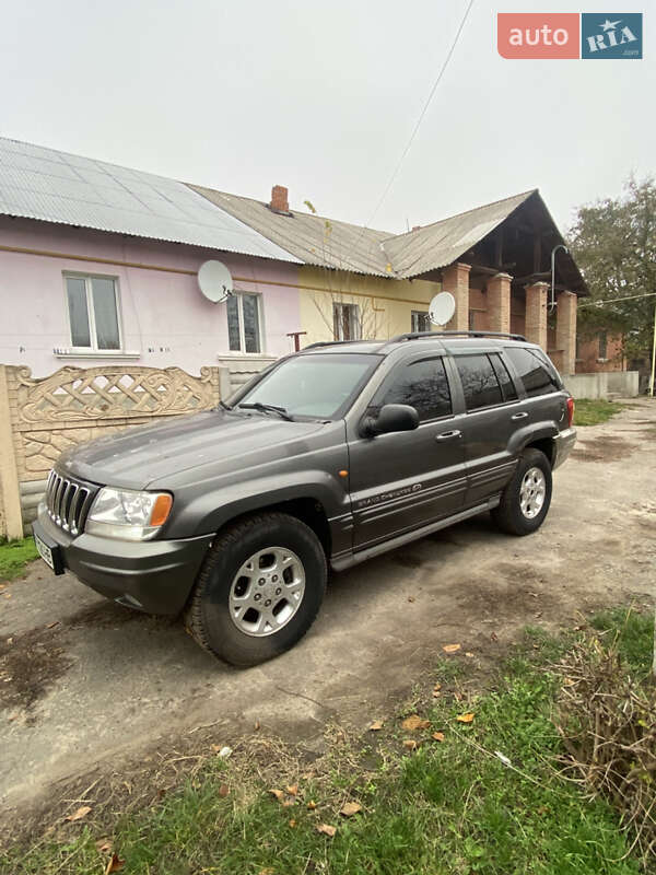 Внедорожник / Кроссовер Jeep Grand Cherokee 2002 в Александрие