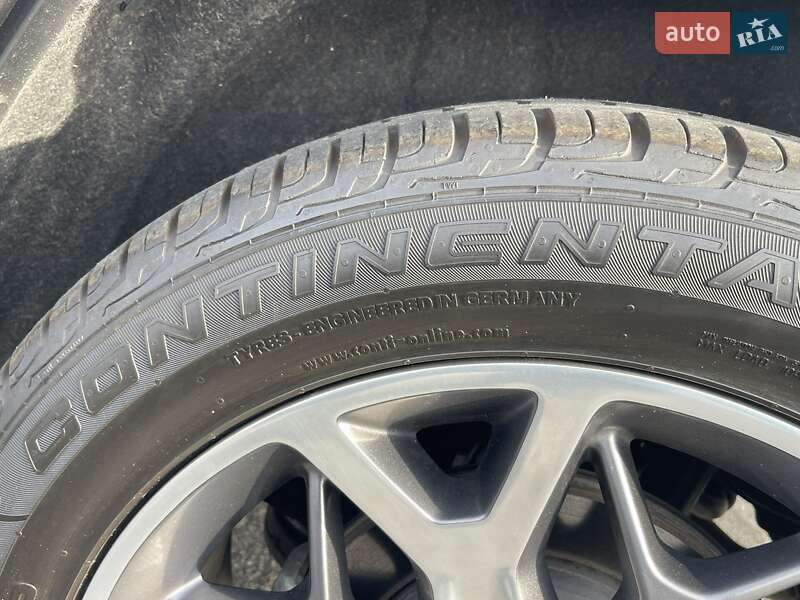 Внедорожник / Кроссовер Jeep Grand Cherokee 2021 в Киеве фото 6 Внедорожник / Кроссовер Jeep Grand Cherokee 2021 в Киеве