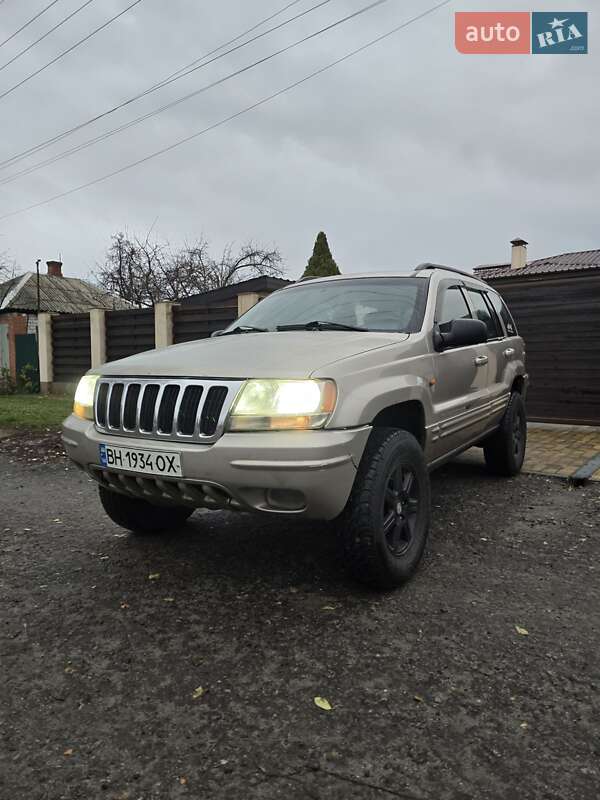 Внедорожник / Кроссовер Jeep Grand Cherokee 2002 в Харькове