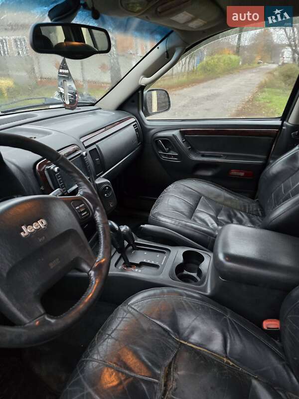 Внедорожник / Кроссовер Jeep Grand Cherokee 2002 в Харькове