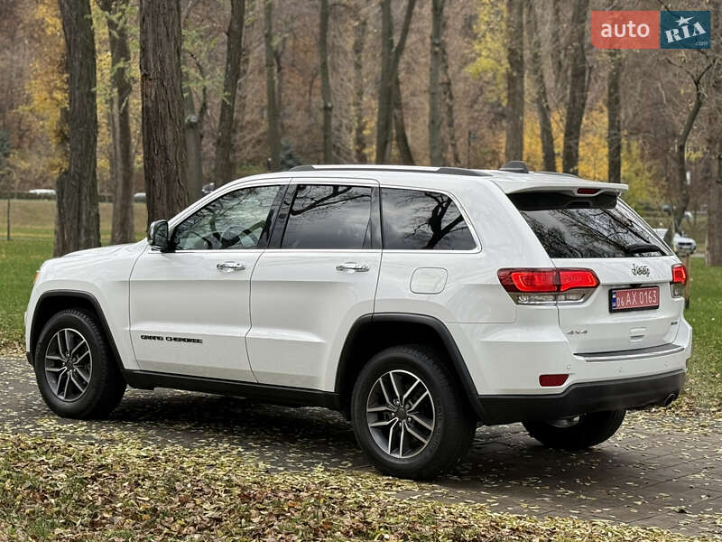 Внедорожник / Кроссовер Jeep Grand Cherokee 2021 в Киеве фото 24 Внедорожник / Кроссовер Jeep Grand Cherokee 2021 в Киеве
