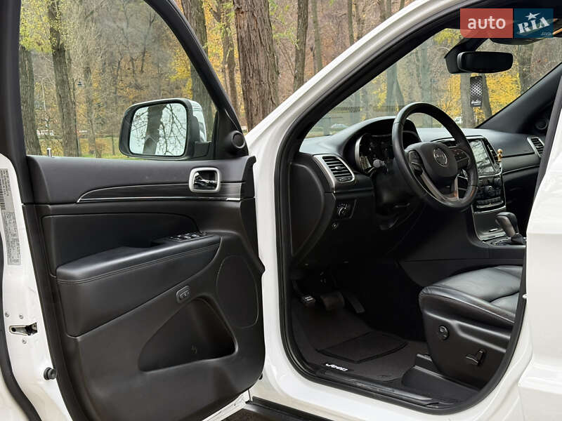 Внедорожник / Кроссовер Jeep Grand Cherokee 2021 в Киеве фото 27 Внедорожник / Кроссовер Jeep Grand Cherokee 2021 в Киеве