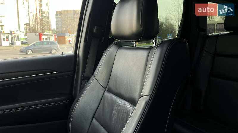 Внедорожник / Кроссовер Jeep Grand Cherokee 2016 в Львове