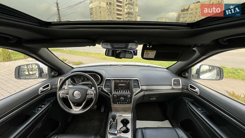 Внедорожник / Кроссовер Jeep Grand Cherokee 2016 в Львове
