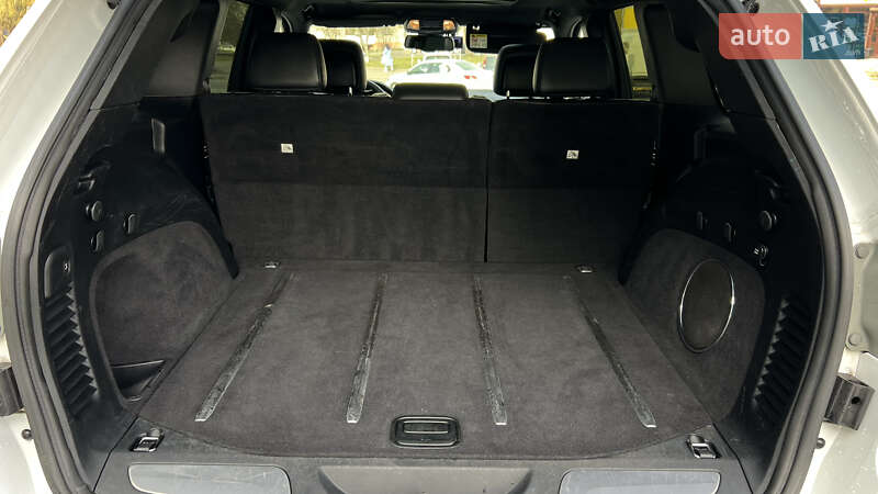 Внедорожник / Кроссовер Jeep Grand Cherokee 2016 в Львове