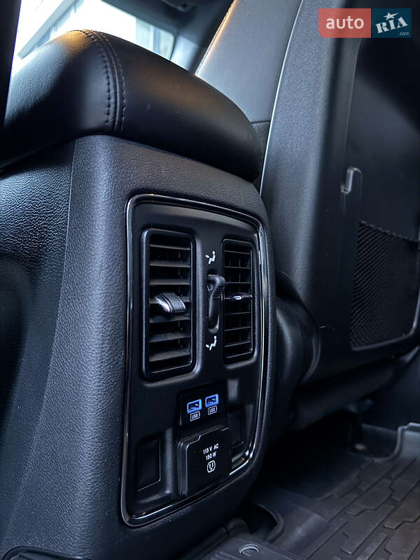 Внедорожник / Кроссовер Jeep Grand Cherokee 2020 в Днепре