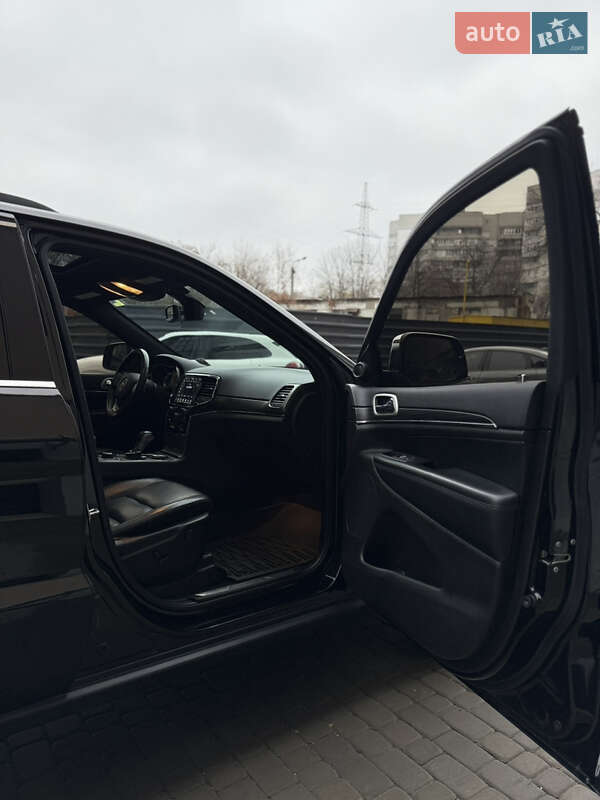 Внедорожник / Кроссовер Jeep Grand Cherokee 2020 в Днепре