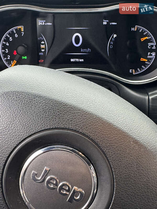 Позашляховик / Кросовер Jeep Grand Cherokee 2018 в Києві