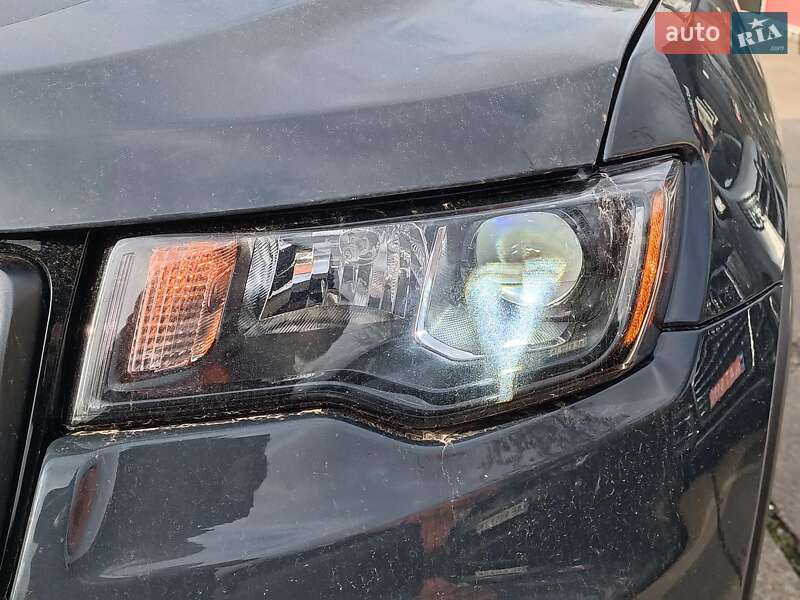 Внедорожник / Кроссовер Jeep Grand Cherokee 2016 в Харькове