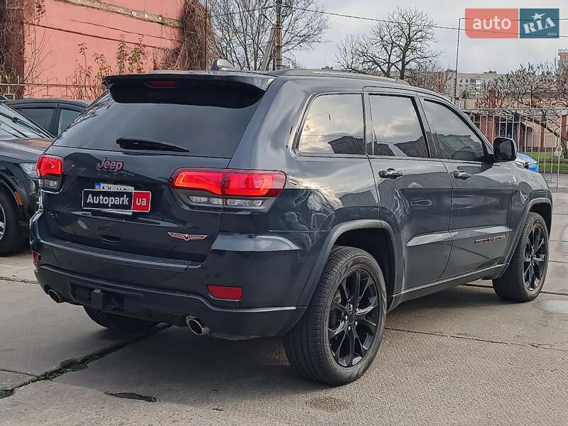 Внедорожник / Кроссовер Jeep Grand Cherokee 2016 в Харькове