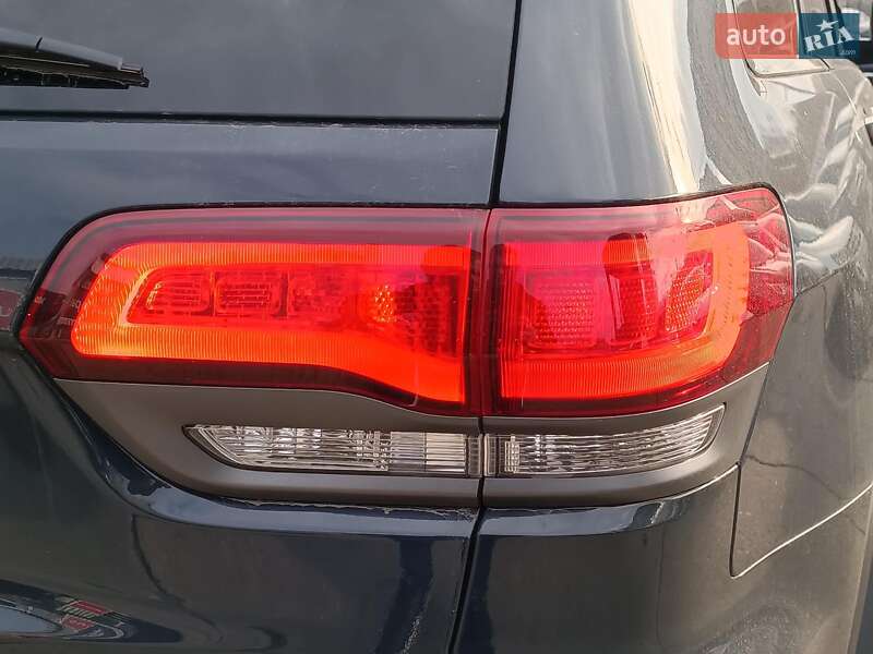 Внедорожник / Кроссовер Jeep Grand Cherokee 2016 в Харькове