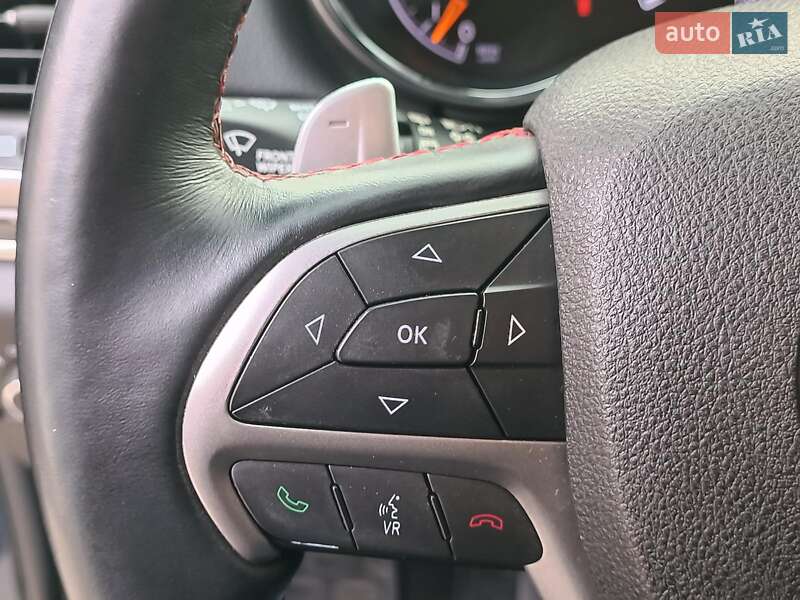 Внедорожник / Кроссовер Jeep Grand Cherokee 2016 в Харькове