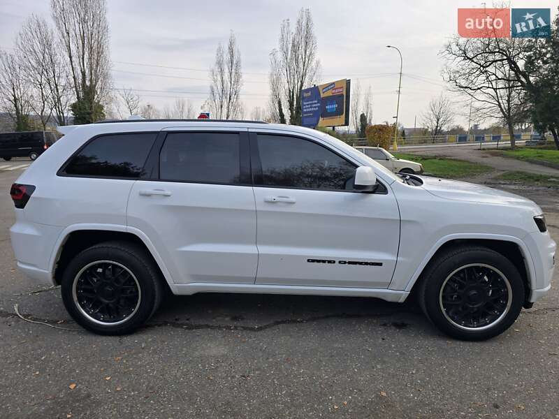 Позашляховик / Кросовер Jeep Grand Cherokee 2020 в Ужгороді