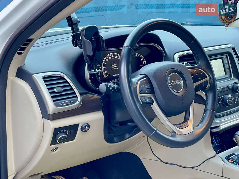 Внедорожник / Кроссовер Jeep Grand Cherokee 2017 в Киеве