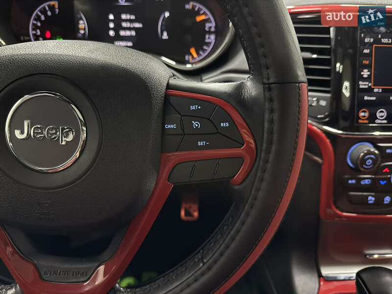 Внедорожник / Кроссовер Jeep Grand Cherokee 2021 в Одессе