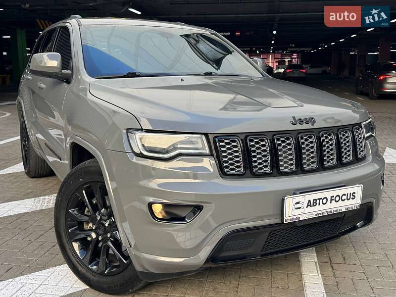 Внедорожник / Кроссовер Jeep Grand Cherokee 2021 в Киеве