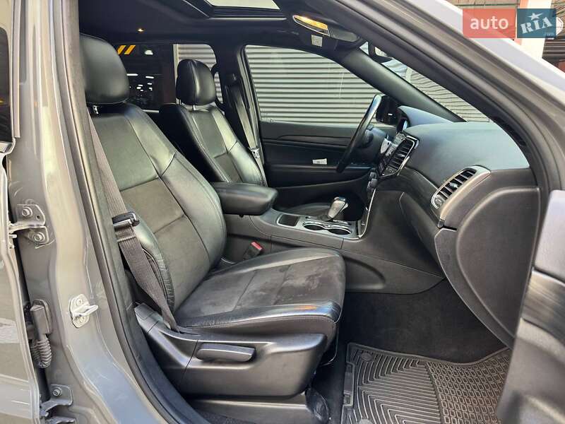 Внедорожник / Кроссовер Jeep Grand Cherokee 2021 в Киеве