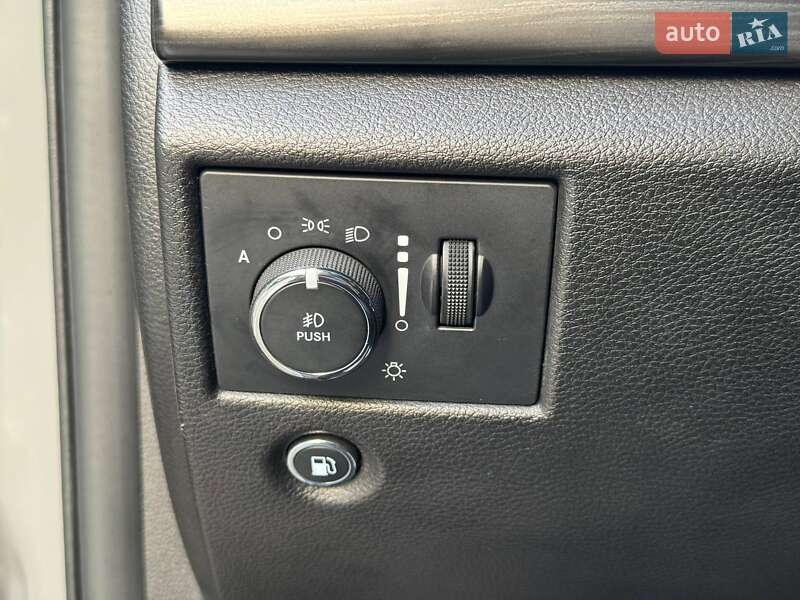 Внедорожник / Кроссовер Jeep Grand Cherokee 2021 в Киеве