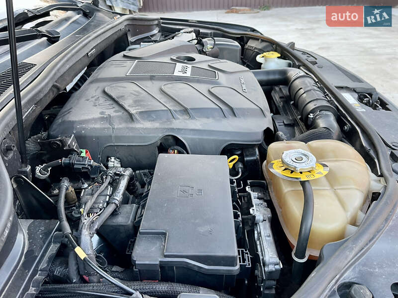 Внедорожник / Кроссовер Jeep Grand Cherokee 2016 в Млинове