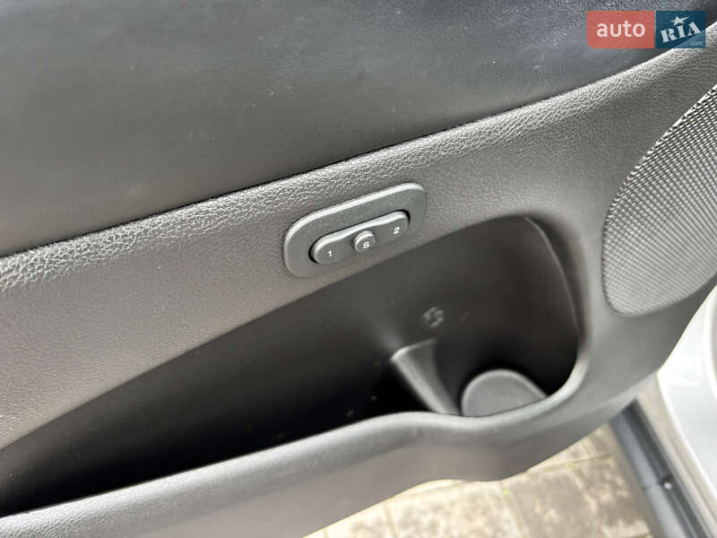 Внедорожник / Кроссовер Jeep Grand Cherokee 2020 в Полтаве фото 23 Внедорожник / Кроссовер Jeep Grand Cherokee 2020 в Полтаве