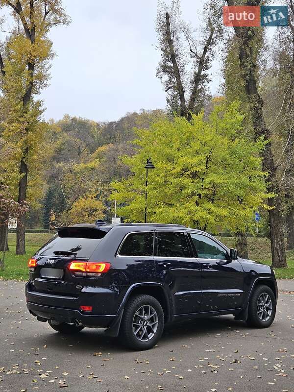 Внедорожник / Кроссовер Jeep Grand Cherokee 2018 в Киеве