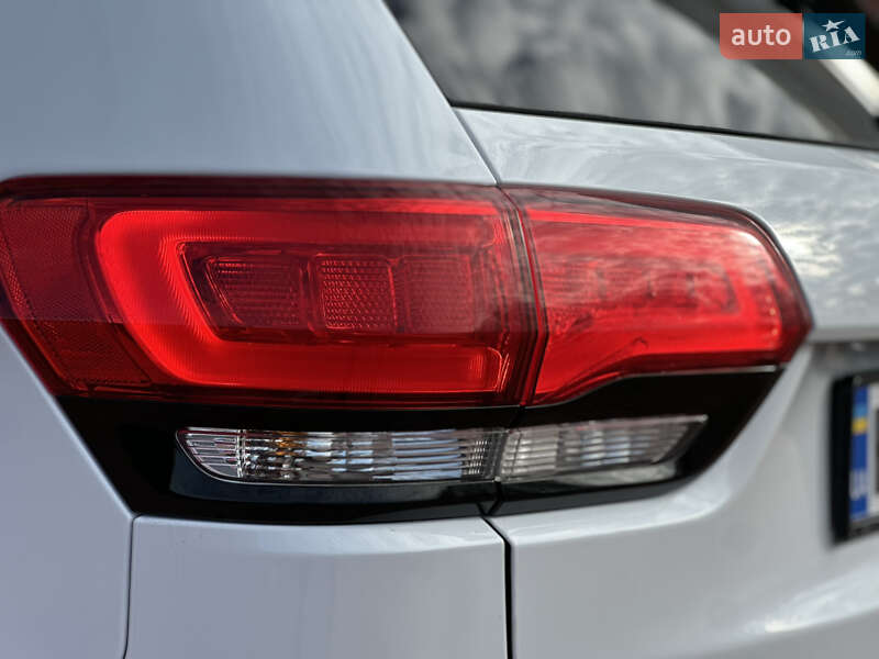 Внедорожник / Кроссовер Jeep Grand Cherokee 2013 в Одессе