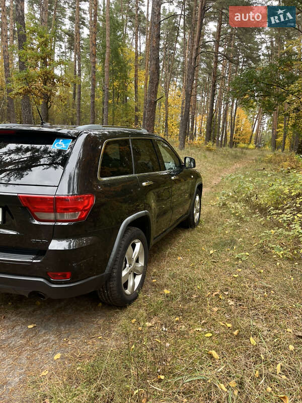 Внедорожник / Кроссовер Jeep Grand Cherokee 2011 в Киеве фото 4 Внедорожник / Кроссовер Jeep Grand Cherokee 2011 в Киеве