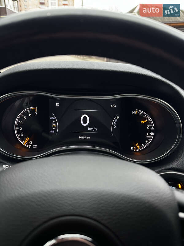 Внедорожник / Кроссовер Jeep Grand Cherokee 2019 в Киеве фото 17 Внедорожник / Кроссовер Jeep Grand Cherokee 2019 в Киеве