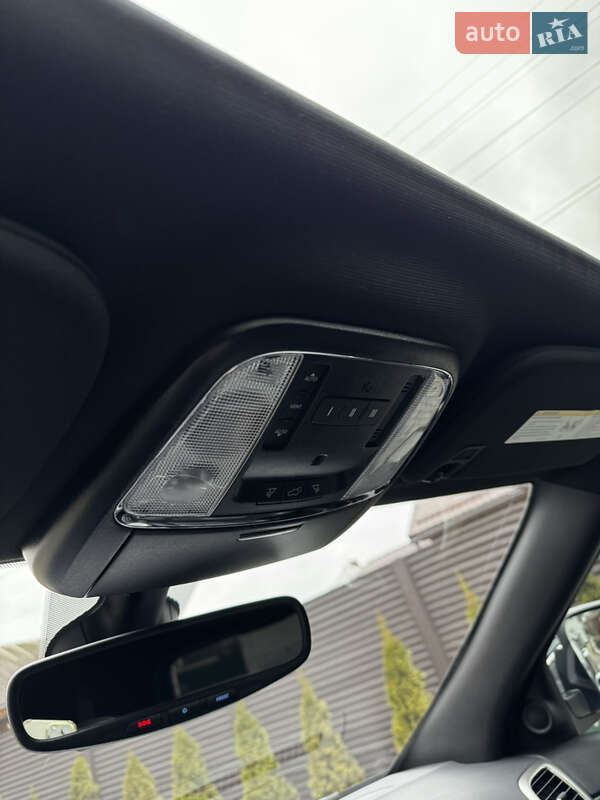 Внедорожник / Кроссовер Jeep Grand Cherokee 2019 в Киеве фото 22 Внедорожник / Кроссовер Jeep Grand Cherokee 2019 в Киеве