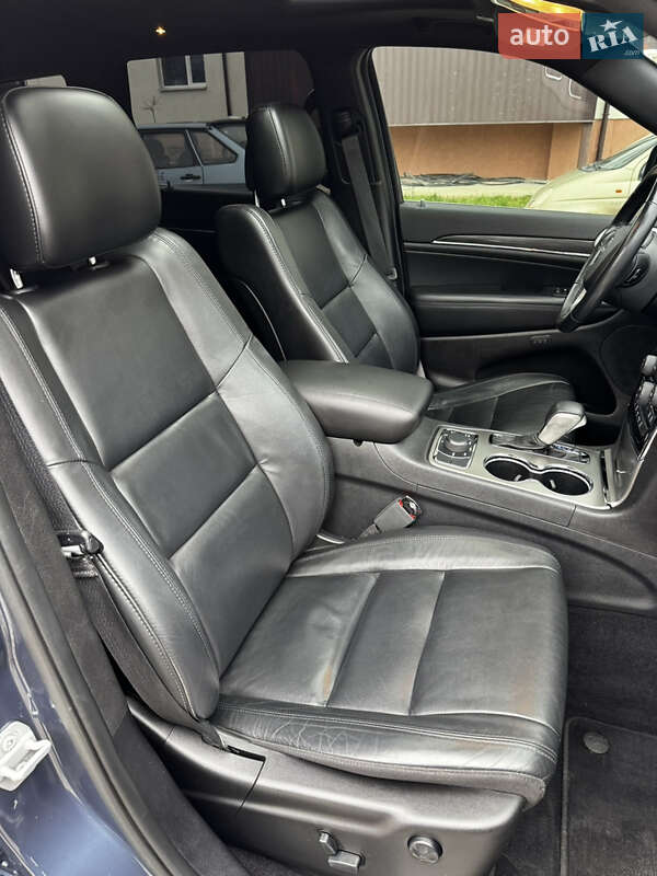 Внедорожник / Кроссовер Jeep Grand Cherokee 2019 в Киеве фото 41 Внедорожник / Кроссовер Jeep Grand Cherokee 2019 в Киеве