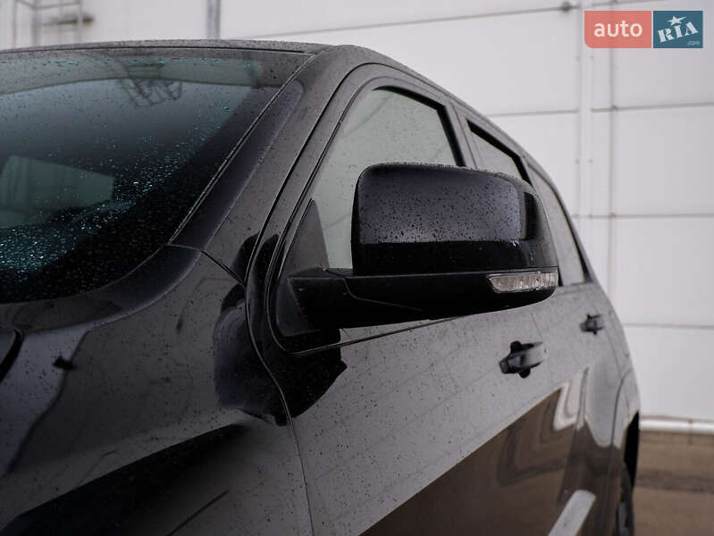 Внедорожник / Кроссовер Jeep Grand Cherokee 2018 в Киеве