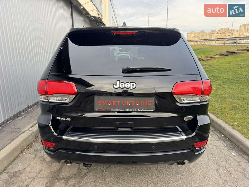 Внедорожник / Кроссовер Jeep Grand Cherokee 2016 в Киеве