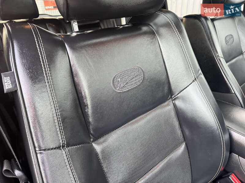 Внедорожник / Кроссовер Jeep Grand Cherokee 2016 в Киеве