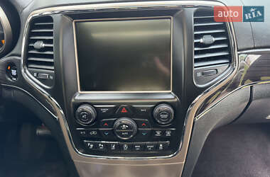 Внедорожник / Кроссовер Jeep Grand Cherokee 2016 в Киеве
