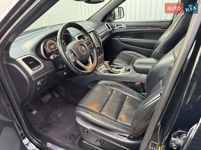 Внедорожник / Кроссовер Jeep Grand Cherokee 2016 в Киеве