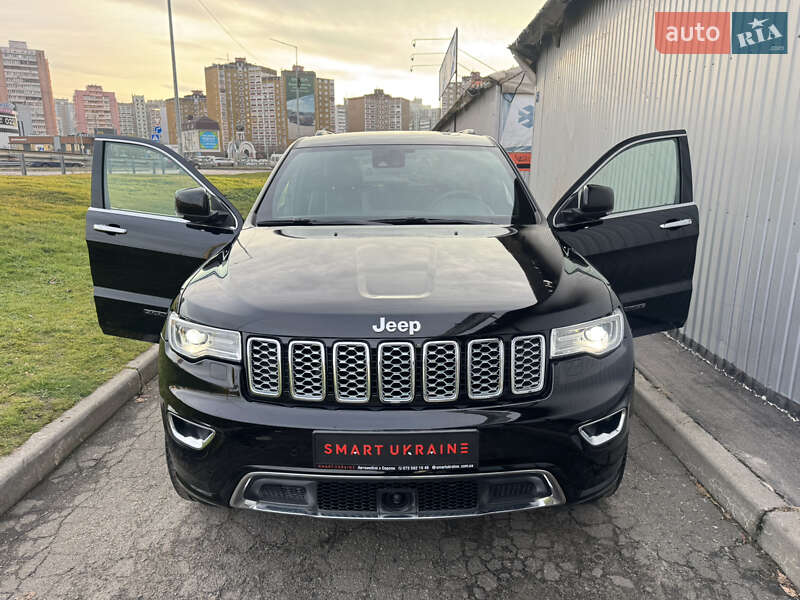 Внедорожник / Кроссовер Jeep Grand Cherokee 2016 в Киеве