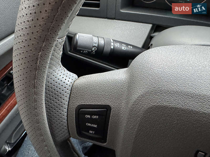 Внедорожник / Кроссовер Jeep Grand Cherokee 2005 в Киеве