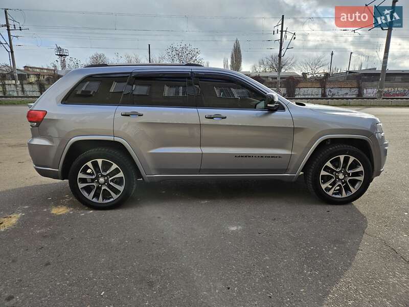 Внедорожник / Кроссовер Jeep Grand Cherokee 2016 в Одессе