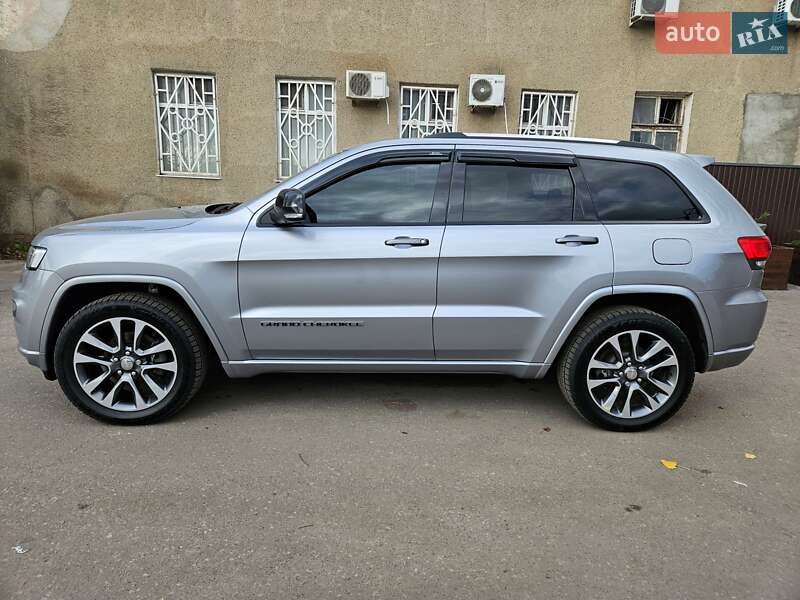 Внедорожник / Кроссовер Jeep Grand Cherokee 2016 в Одессе