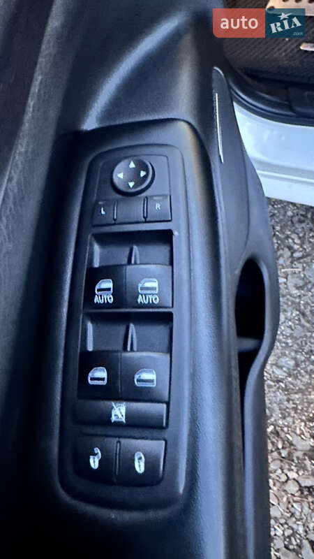 Внедорожник / Кроссовер Jeep Grand Cherokee 2017 в Смеле