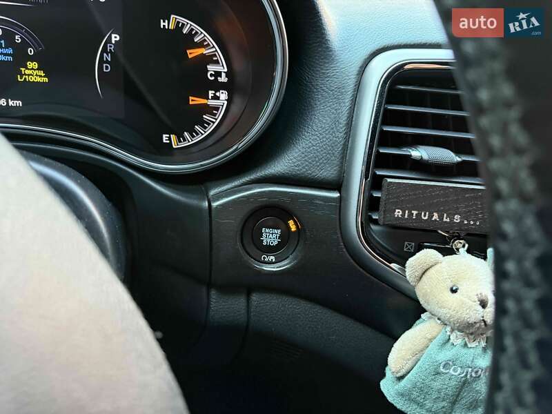 Позашляховик / Кросовер Jeep Grand Cherokee 2018 в Львові