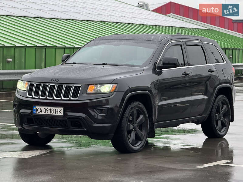 Внедорожник / Кроссовер Jeep Grand Cherokee 2015 в Киеве