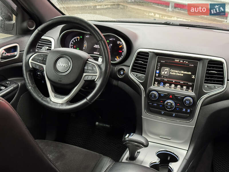 Внедорожник / Кроссовер Jeep Grand Cherokee 2015 в Киеве