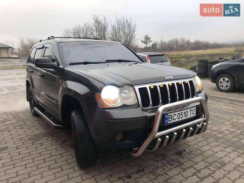Внедорожник / Кроссовер Jeep Grand Cherokee 2005 в Калуше