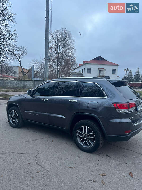 Внедорожник / Кроссовер Jeep Grand Cherokee 2021 в Ромнах