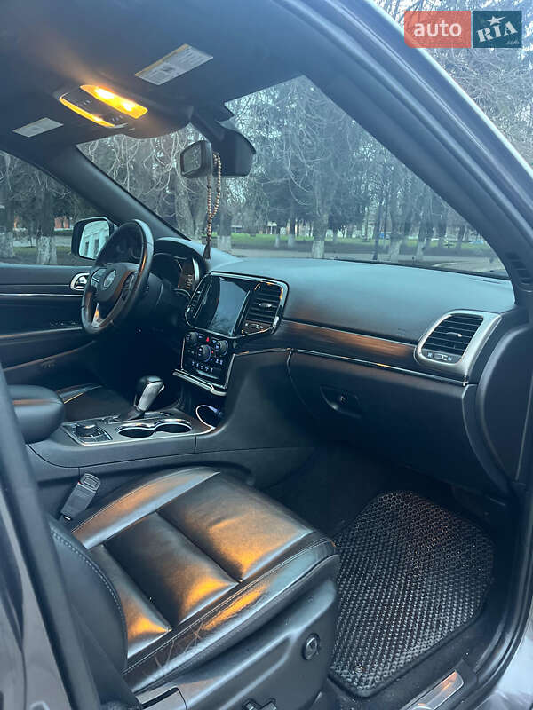 Внедорожник / Кроссовер Jeep Grand Cherokee 2021 в Ромнах