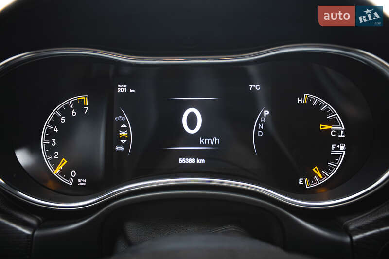 Внедорожник / Кроссовер Jeep Grand Cherokee 2017 в Киеве фото 19 Внедорожник / Кроссовер Jeep Grand Cherokee 2017 в Киеве