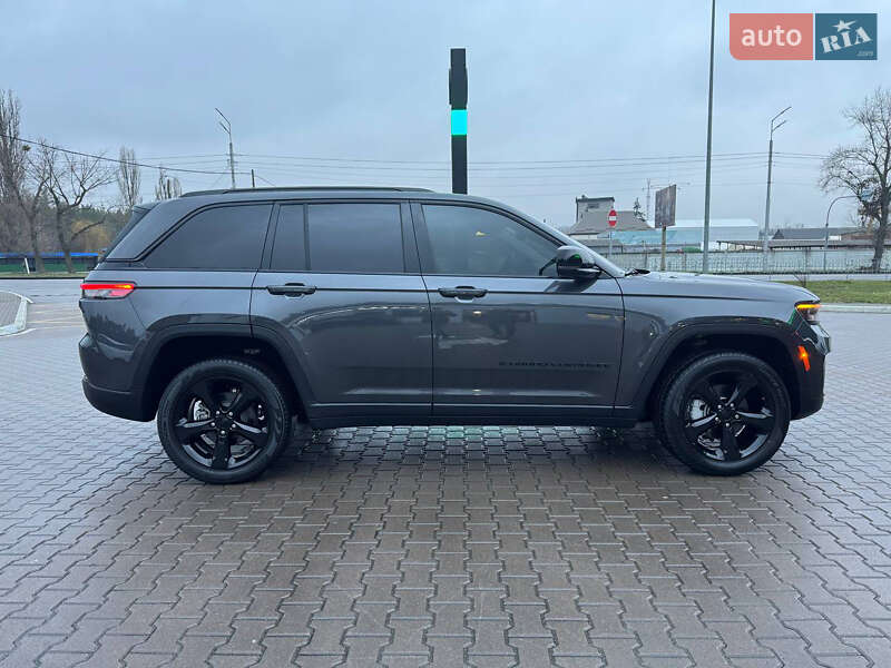 Внедорожник / Кроссовер Jeep Grand Cherokee 2023 в Киеве фото 12 Внедорожник / Кроссовер Jeep Grand Cherokee 2023 в Киеве